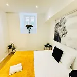 Luxury Flat, Perfect And Ideal For Tourists *