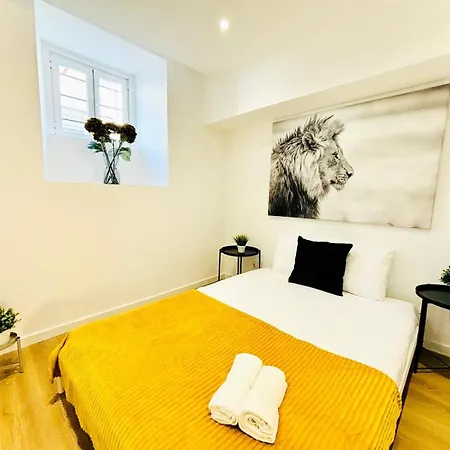 Luxury Flat, Perfect And Ideal For Tourists Apartment *