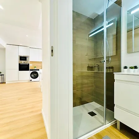 Apartment Luxury Flat, Perfect And Ideal For Tourists *