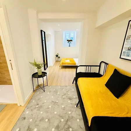 Luxury Flat, Perfect And Ideal For Tourists Apartment *